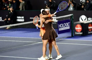 Luisa Stefani e a húngara Timea Babos por Fotojump/SP Open/Direitos Reservados