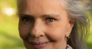 Cantora e compositora Angela Ro Ro