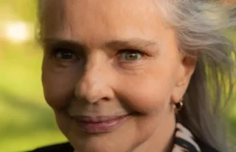 Morte de Angela Ro Ro: Uma Perda Irreparável para a MPB Brasileira Cantora e compositora Angela Ro Ro