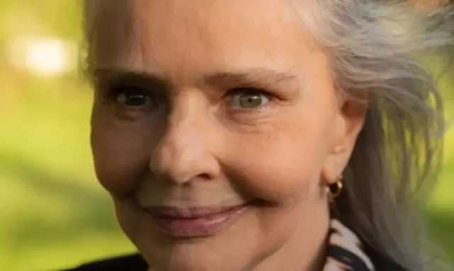 Cantora e compositora Angela Ro Ro