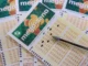 Mega-Sena, concurso da Mega-Sena, resultados da Mega-Sena, apostas da Mega-Sena - Volantes da Mega-Sena sendo preenchidos em lotéricas da Caixa para participar dos sorteios